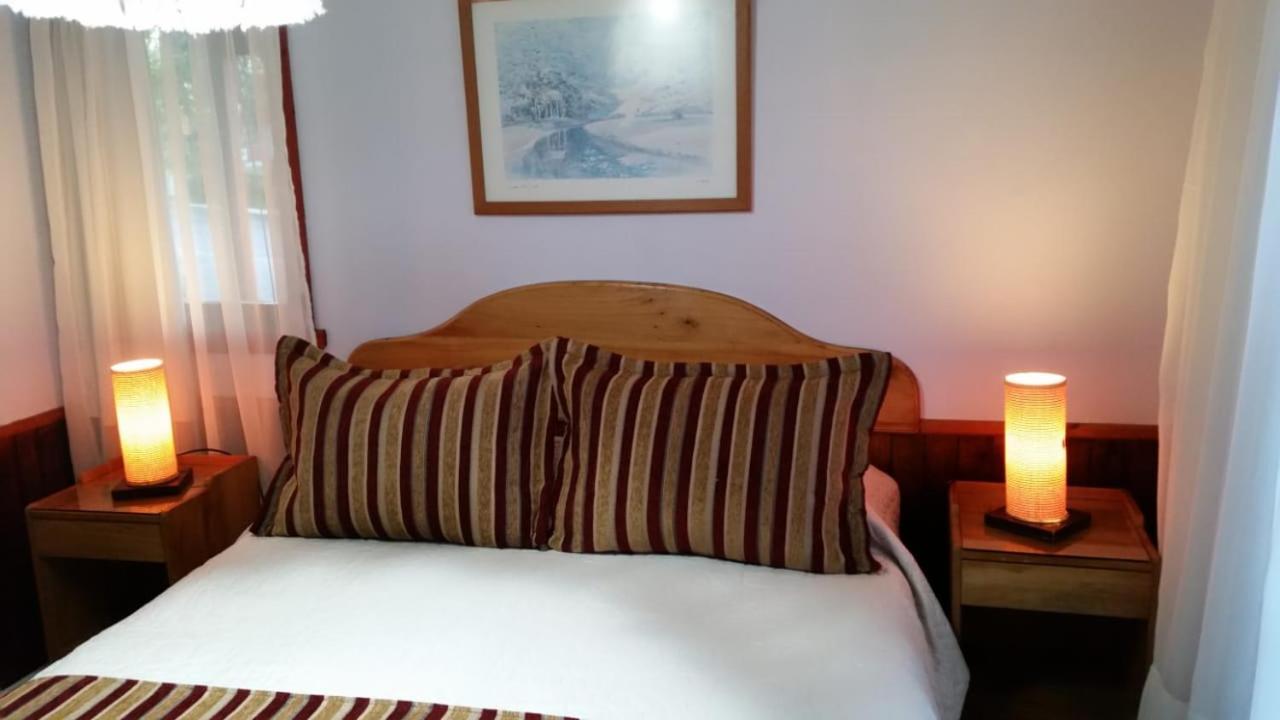 Hotel Y Cabanas Molino Viejo Puerto Varas Exterior photo